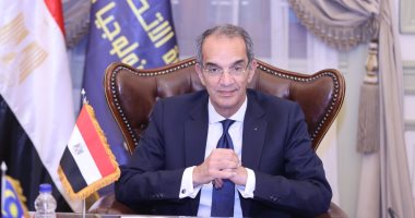 وزير الاتصالات المصري