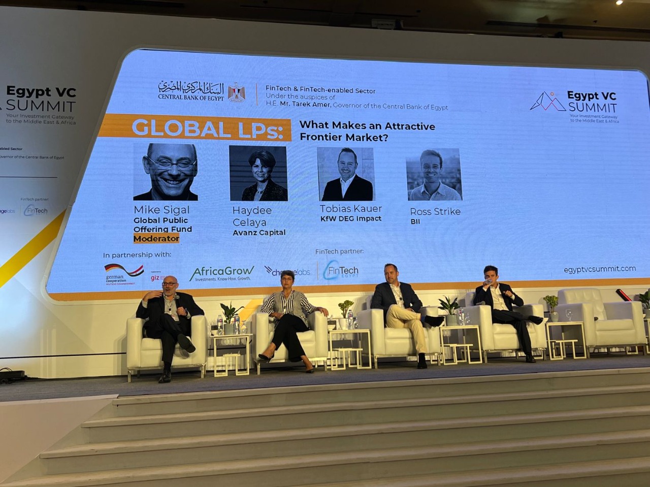 4aa3a83c-d0fe-4ed6-ab3c-ece1703c8d0f