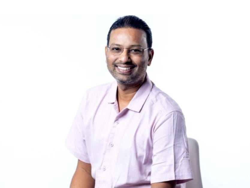 اتفاقية تعاون بين WebEngage مع طيران أكاسا لتعزيز التفاعل مع العملاء