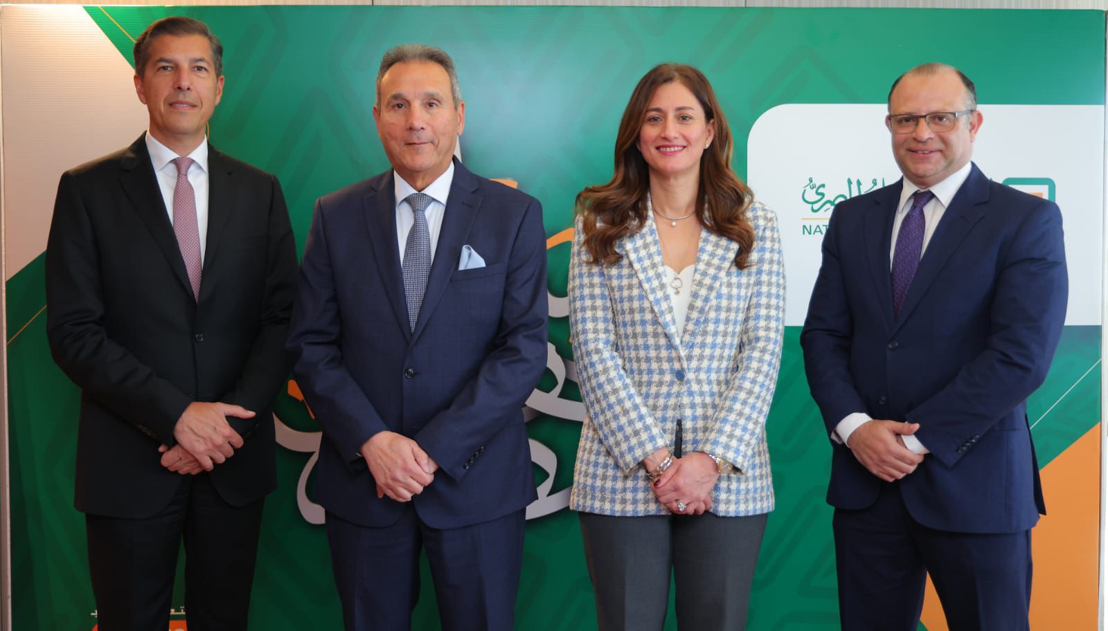 «بلومبرج»: «البنك الأهلي المصري» الأول في السوق المصرية كوكيل للتمويل ومرتب رئيسي للقروض المشتركة بالنصف الأول 2025