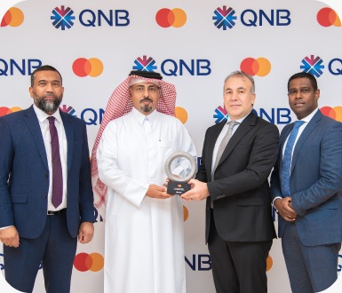 بنك «QNB» يطلق خدمة قبول مدفوعات المحافظ الرقمية عبر منصة «Mastercard Gateway»