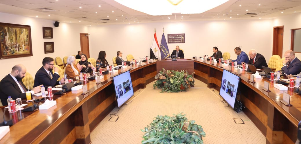 «وزير الاتصالات المصري»