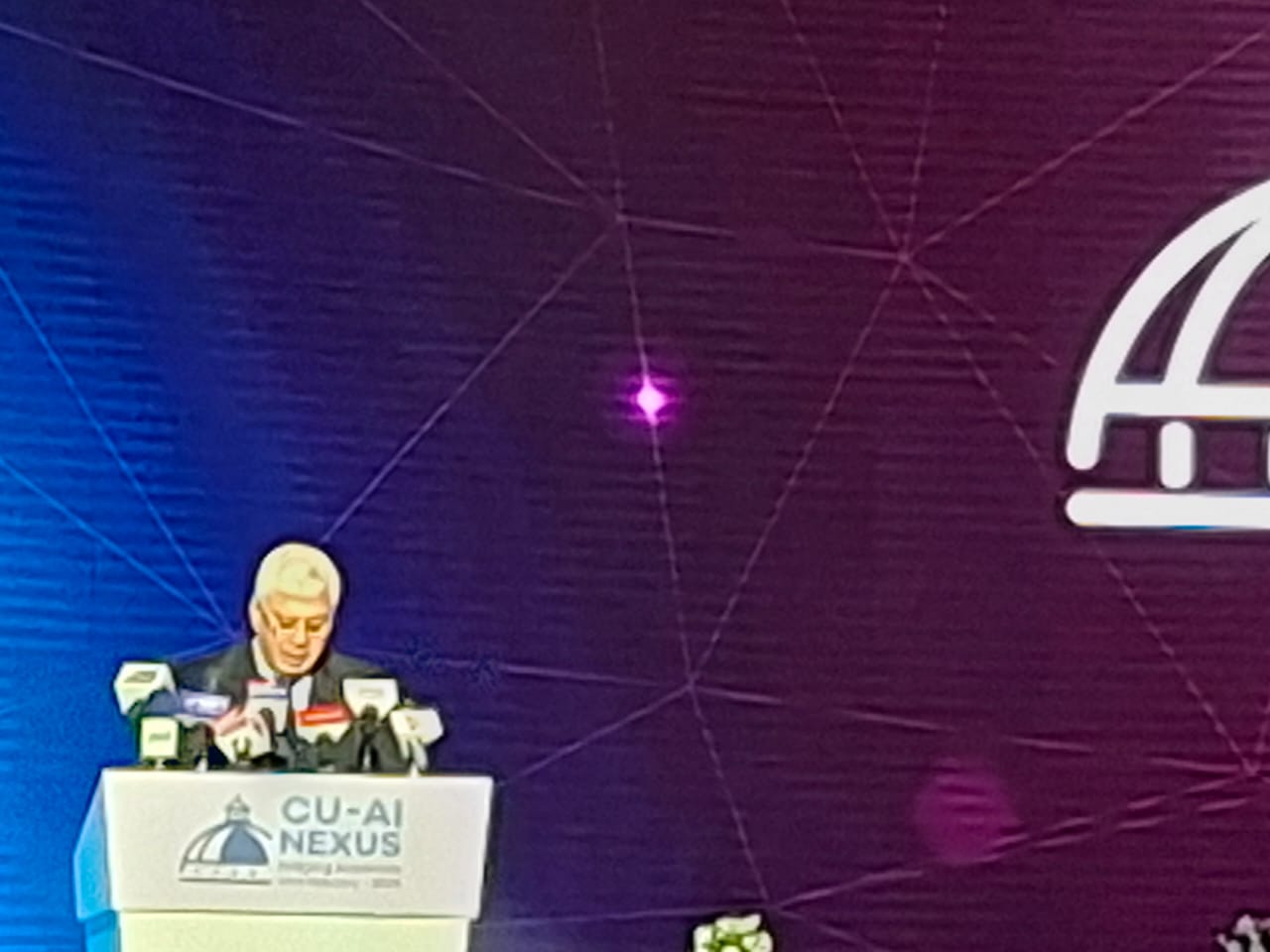 «وزير التعليم العالي»