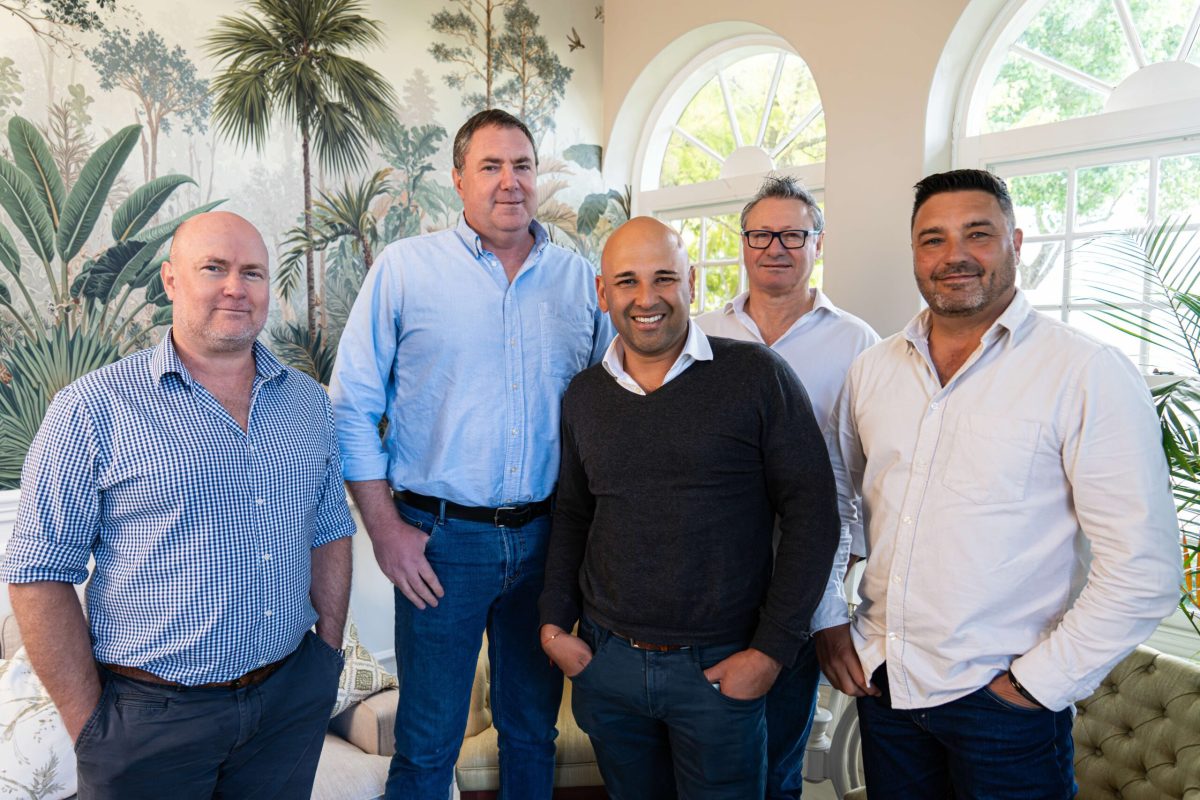 شركة «Locstat»